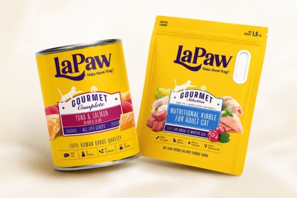 Thức ăn cho mèo LaPaw hạt và pate cho khẩu phần cân bằng